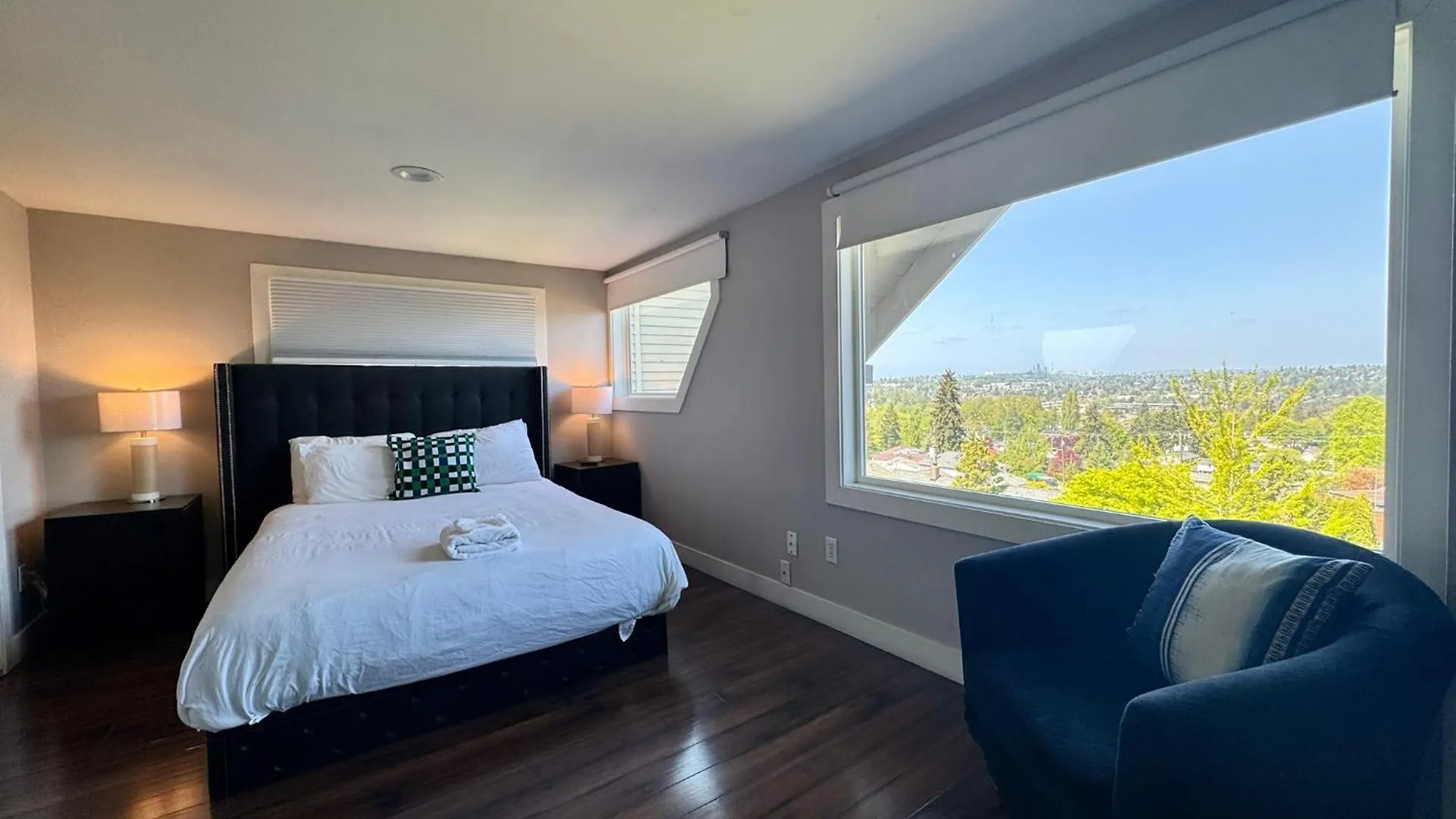 Craftsman With View Of Seattle Villa 0*,